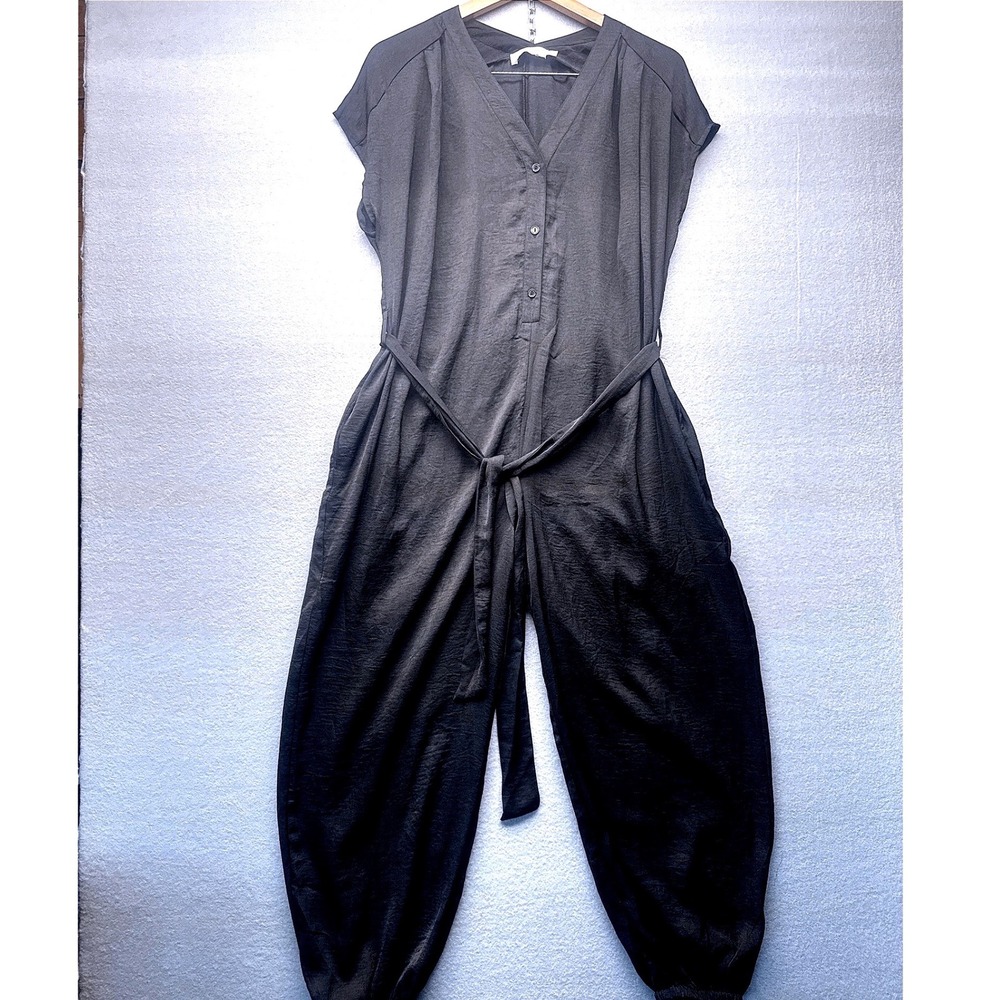 All in Favor Barrel Leg Black V-Neck Belted Jogger Jumpsuit Jumper Women's Small